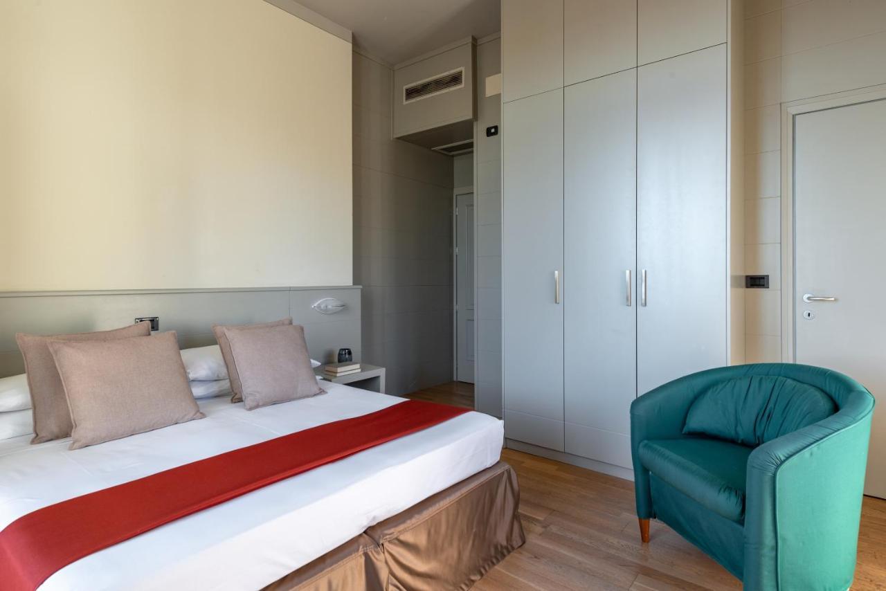Superior Double or Twin Room Lake View