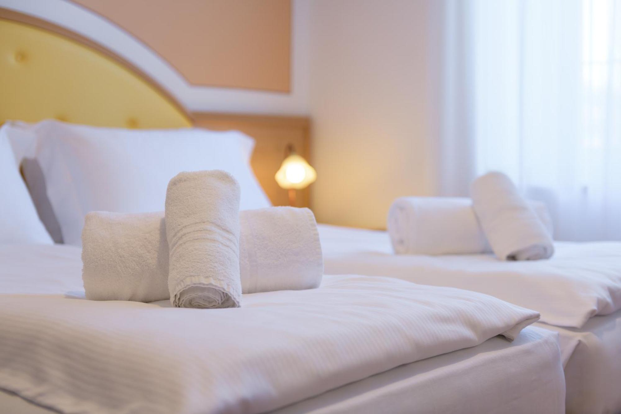 Economy Twin Room