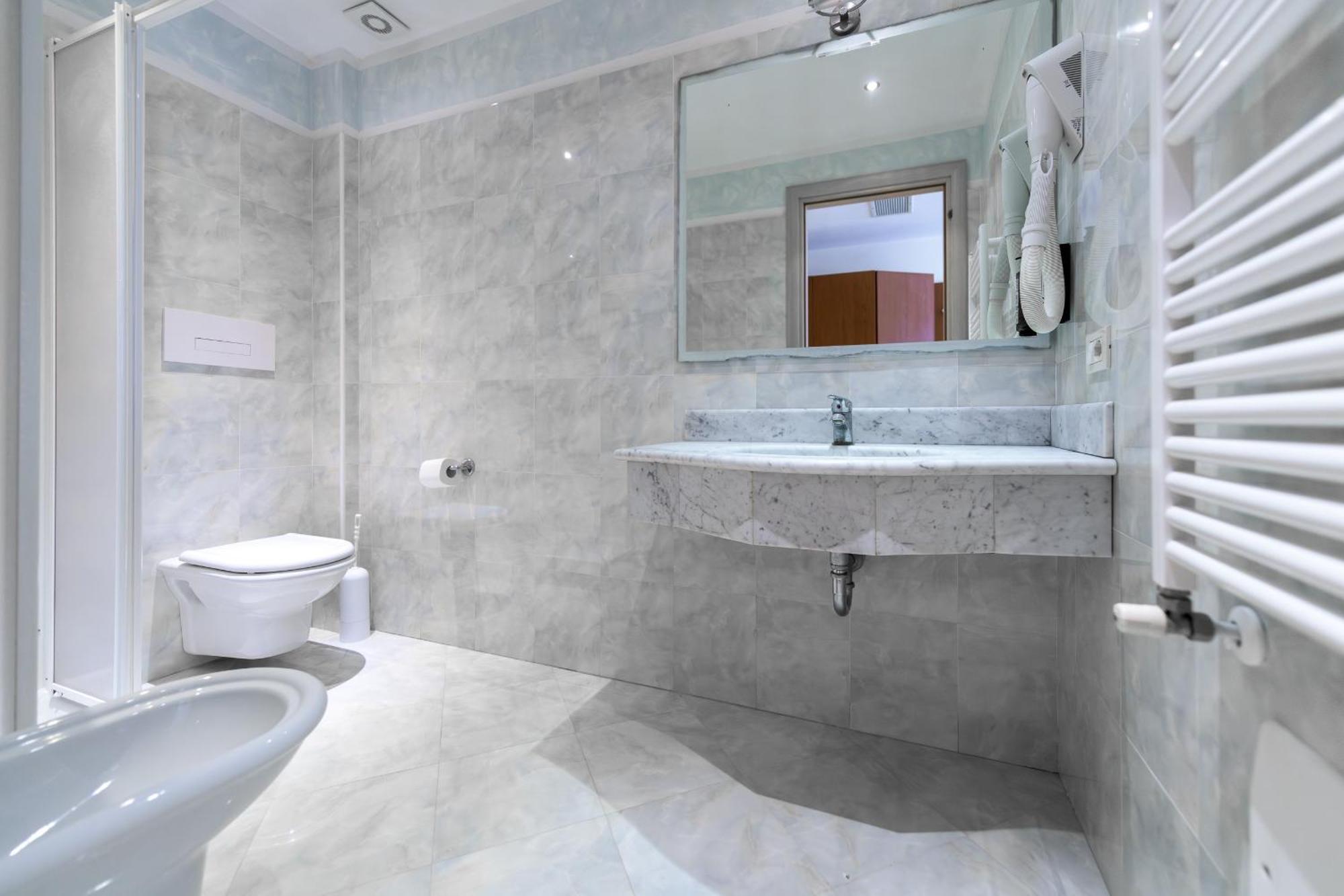 Standard Plus Twin Room