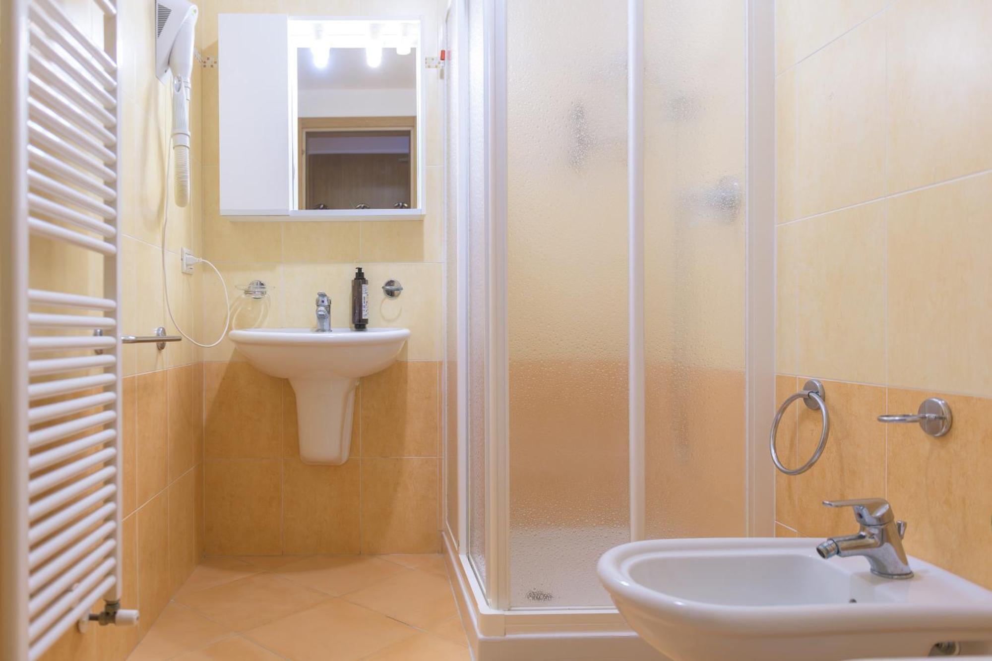 Standard Plus Twin Room